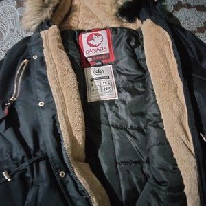 Canada weather gear parka